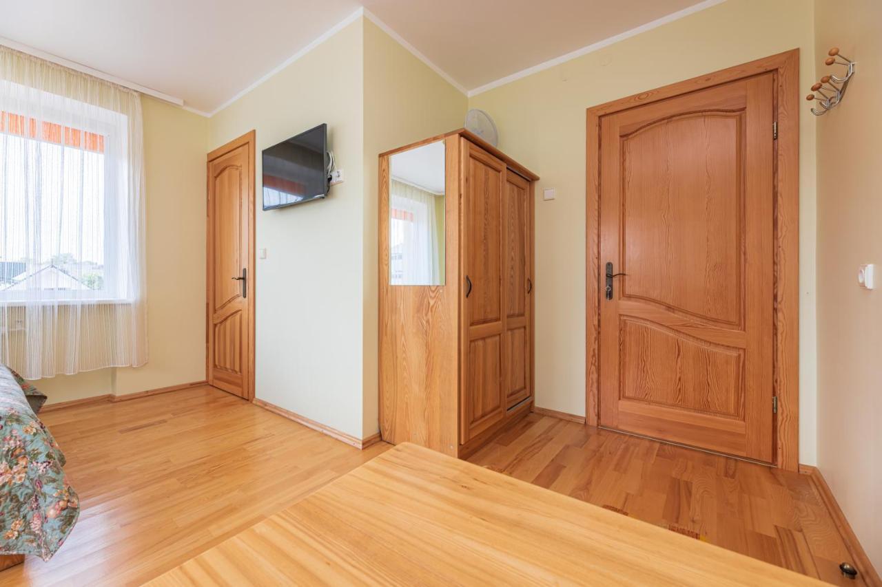 Vila Arona Palanga Luaran gambar