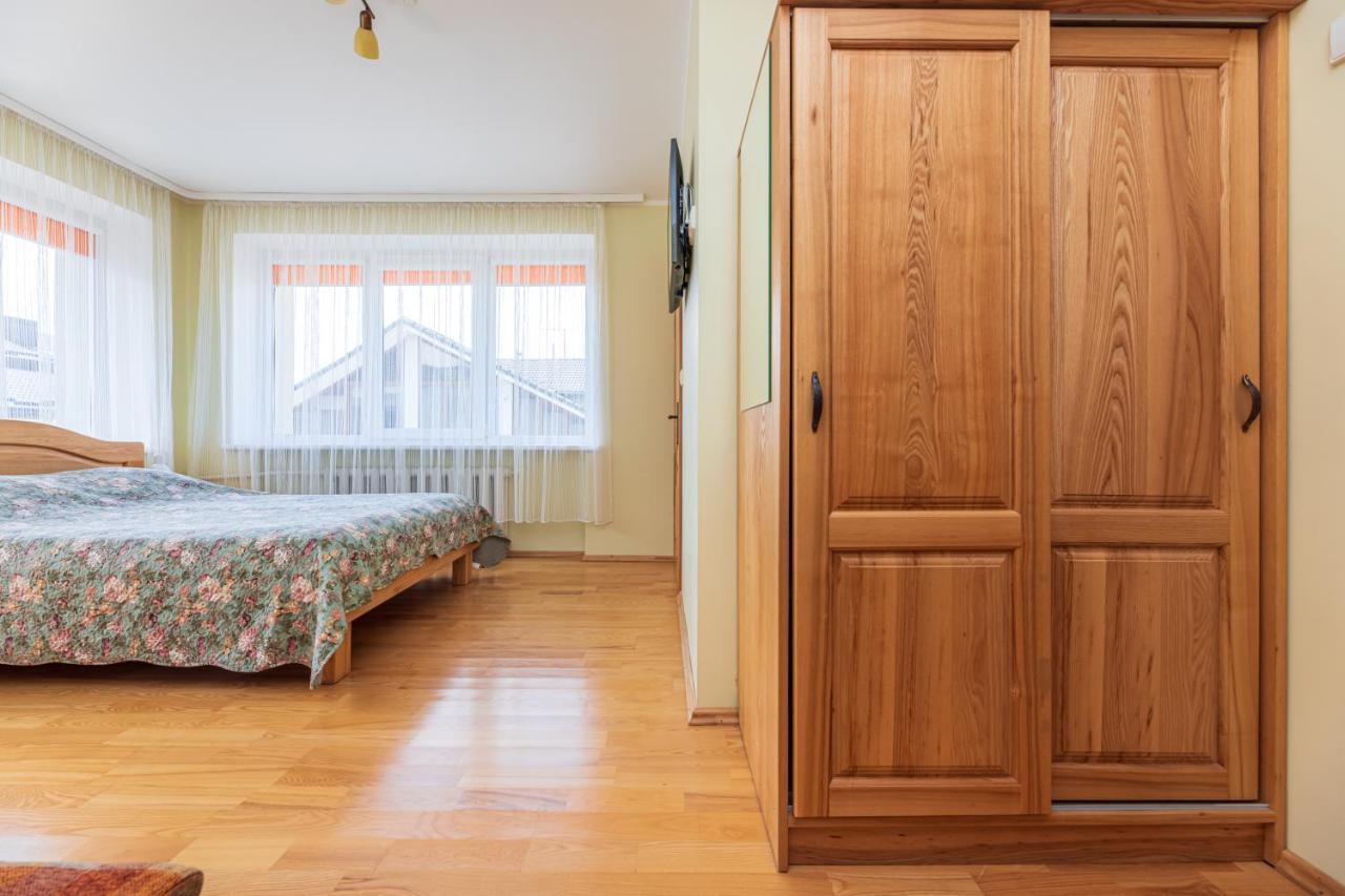 Vila Arona Palanga Luaran gambar
