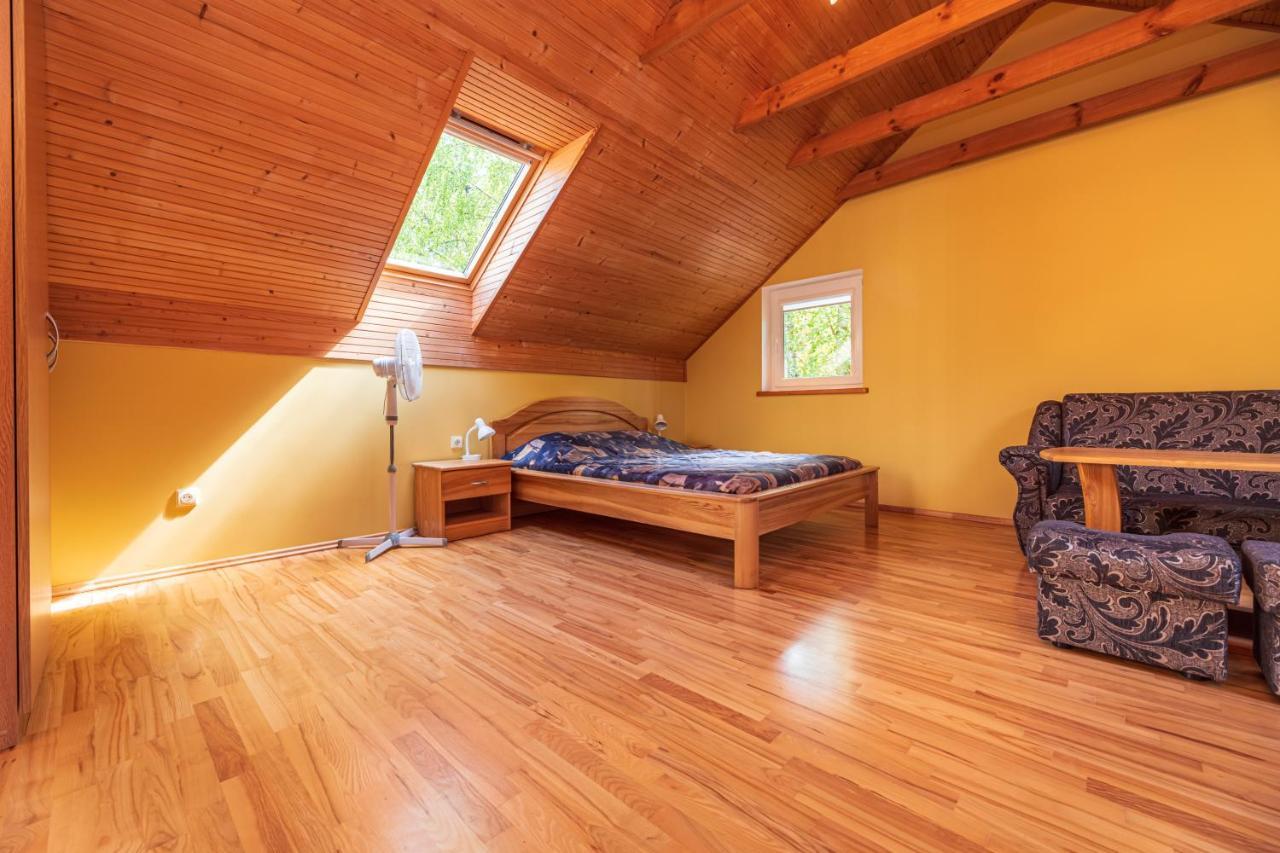 Vila Arona Palanga Luaran gambar